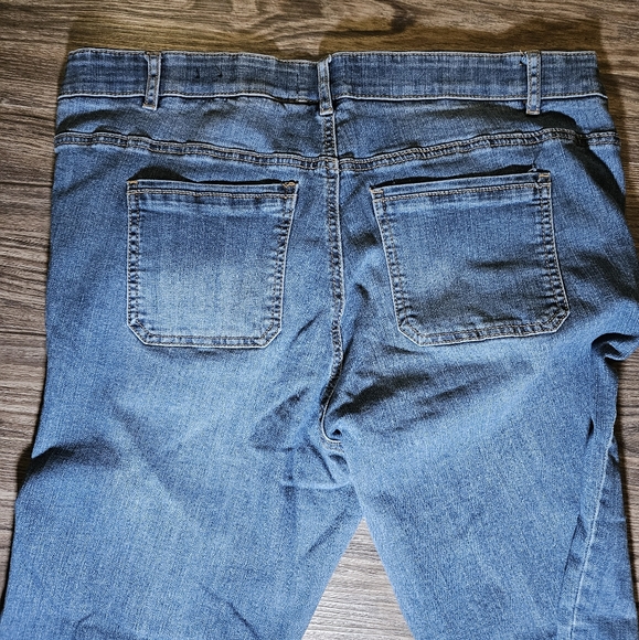 Avenue Denim Ankle Jeans 18A - Picture 8 of 8